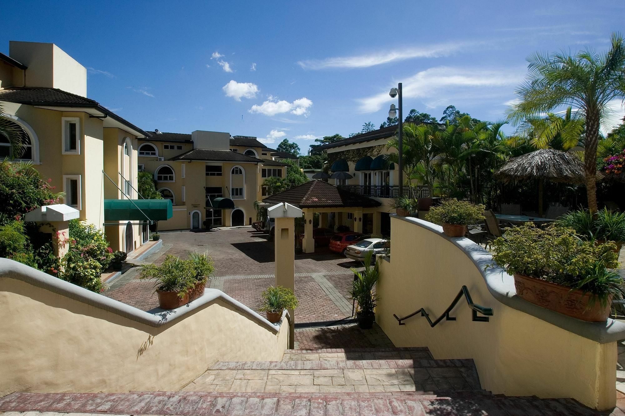 Apartotel & Suites Villas Del Rio San Jose  Exterior photo